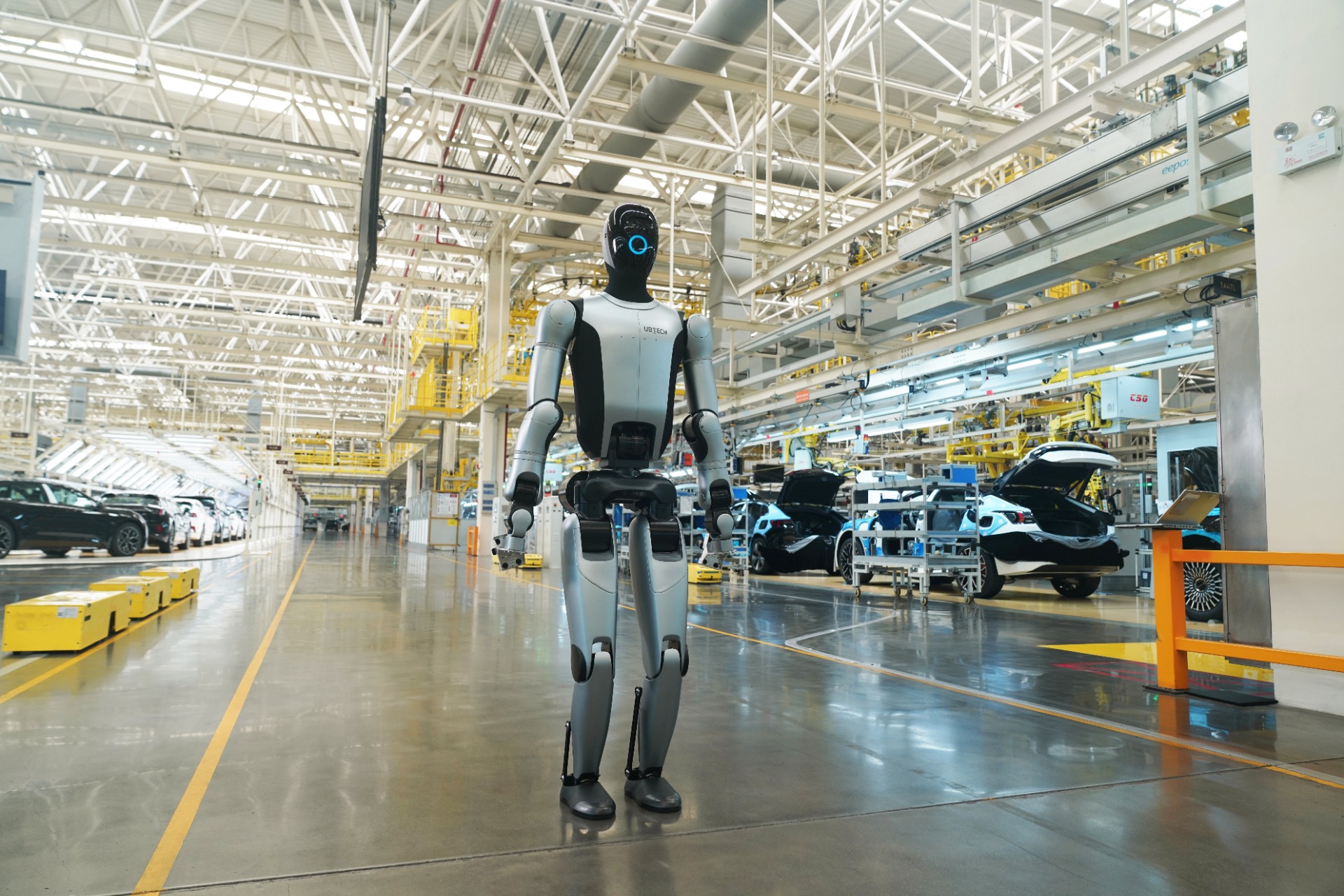 UBTECH Walker S2 in automotive assembly and quality inspection — Humatrix