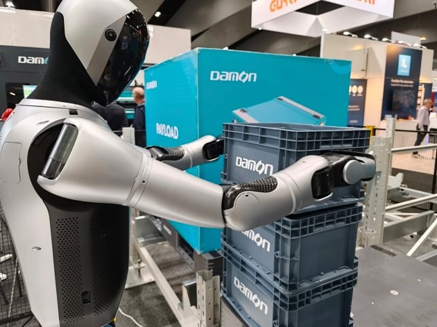 Industrial humanoid robots: the new generation of automation